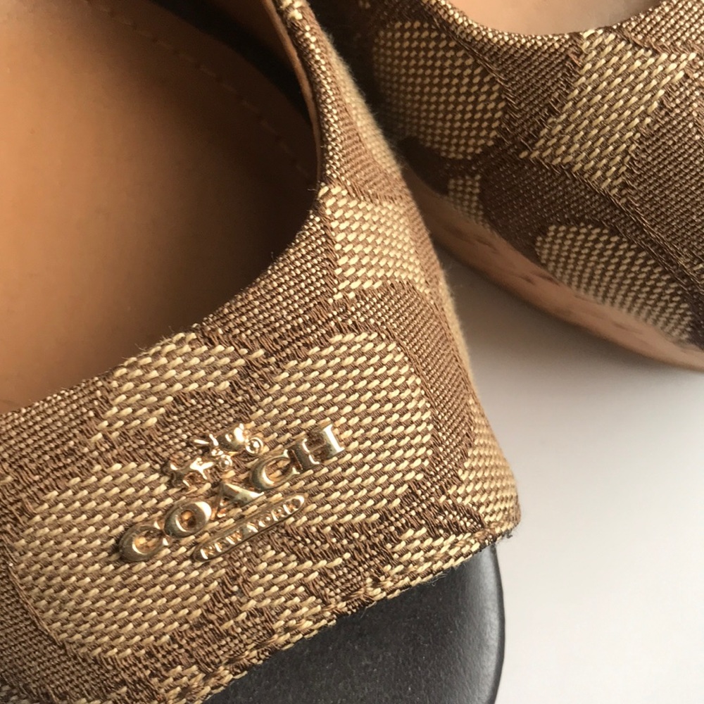 Shoes - Picture 2 of 7
